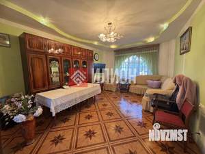 Дом 211м², 2-этажный, участок 5 сот.  