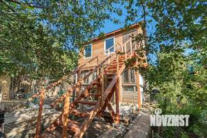 Дом 38м&sup2;, 2-этажный, участок 4 сот.  