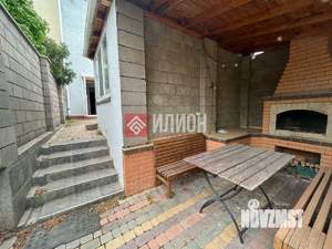 Дача 210м&sup2;, 3-этажный, участок 3 сот.  