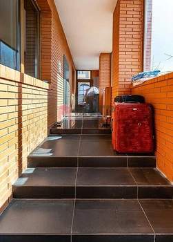 Дом 255м&sup2;, 2-этажный, участок 8 сот.  