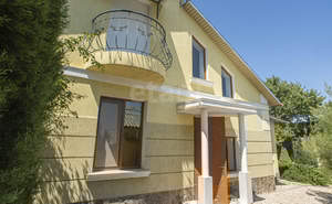 Дом 130м&sup2;, 2-этажный, участок 5 сот.  