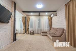 Дом 214м², 2-этажный, участок 9 сот.  