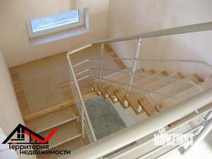 Дом 240м², 3-этажный, участок 6 сот.  