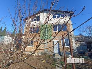 Дом 297м², 3-этажный, участок 6 сот.  