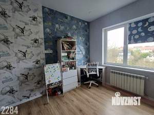 Дом 184м², 3-этажный, участок 4 сот.  