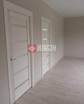 Дом 200м&sup2;, 2-этажный, участок 4 сот.  