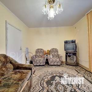 Дом 63м&sup2;, 2-этажный, участок 6 сот.  