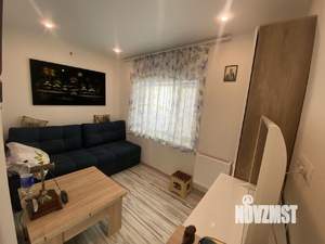 Дом 70м&sup2;, 2-этажный, участок 5 сот.  