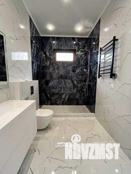 Дом 101м&sup2;, 2-этажный, участок 4 сот.  