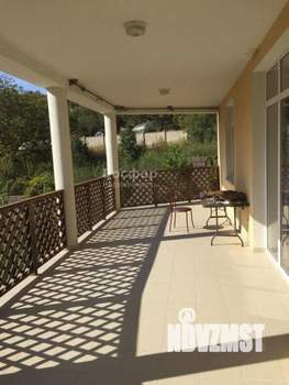 Дом 200м², 2-этажный, участок 15 сот.  