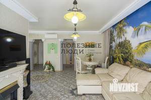 Дом 232м&sup2;, 2-этажный, участок 6 сот.  