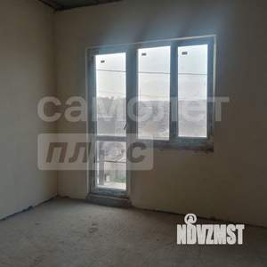 Таунхаус 60м², 2-этажный, участок 1 сот.  