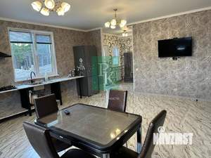 Дом 280м&sup2;, 2-этажный, участок 4 сот.  