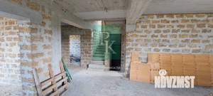 Дом 270м&sup2;, 3-этажный, участок 4 сот.  