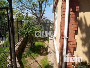 Дом 60м&sup2;, 2-этажный, участок 4 сот.  