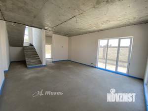 Дом 180м², 2-этажный, участок 4 сот.  