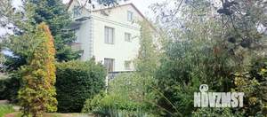 Дом 360м&sup2;, 3-этажный, участок 8 сот.  