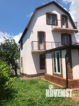 Дом 111м&sup2;, 3-этажный, участок 4 сот.  