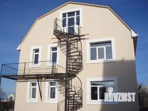 Дом 320м², 3-этажный, участок 4 сот.  
