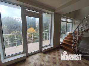 Дом 450м², 3-этажный, участок 5 сот.  