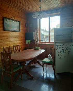 Дом 350м², 3-этажный, участок 8 сот.  