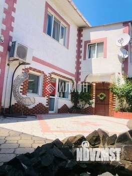 Дом 198м², 2-этажный, участок 2 сот.  