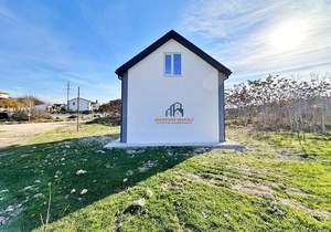 Дом 85м², 2-этажный, участок 4 сот.  