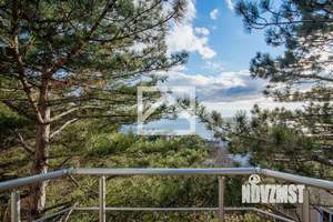 Дом 266м², 3-этажный, участок 20 сот.  