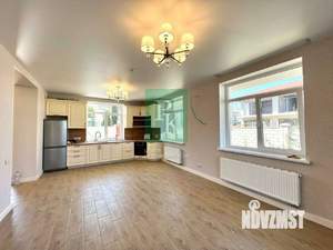 Дом 345м&sup2;, 2-этажный, участок 4 сот.  