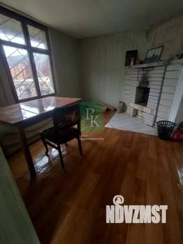 Дом 53м&sup2;, 2-этажный, участок 9 сот.  