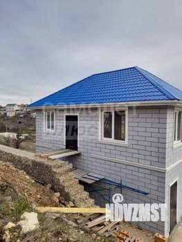 Дом 100м², 2-этажный, участок 6 сот.  