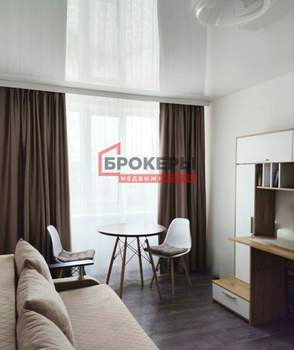 Дом 200м&sup2;, 2-этажный, участок 7 сот.  