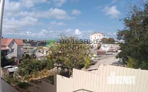 Дом 292м&sup2;, 3-этажный, участок 4 сот.  