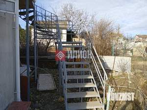 Дом 100м&sup2;, 2-этажный, участок 5 сот.  