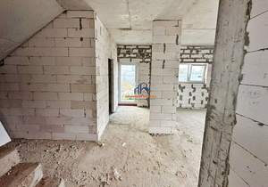 Дом 160м², 2-этажный, участок 5 сот.  