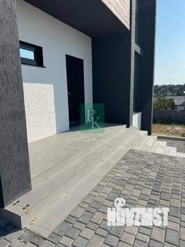 Дом 140м&sup2;, 2-этажный, участок 7 сот.  