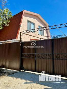 Дом 122м&sup2;, 2-этажный, участок 8 сот.  