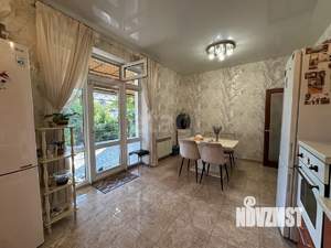 Дом 176м², 2-этажный, участок 6 сот.  