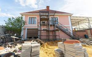 Дом 370м², 2-этажный, участок 15 сот.  