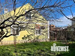 Дом 284м², 2-этажный, участок 6 сот.  