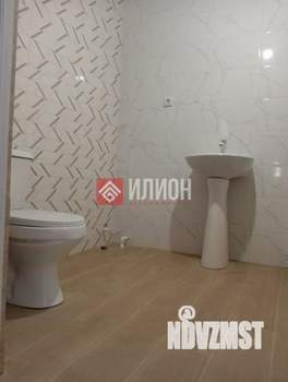 Дом 200м&sup2;, 2-этажный, участок 4 сот.  