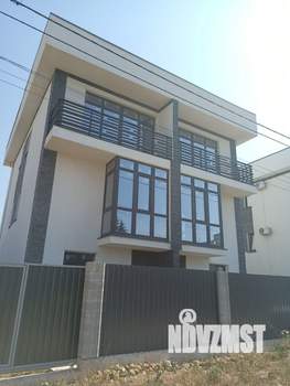 Таунхаус 135м², 2-этажный, участок 2 сот.  