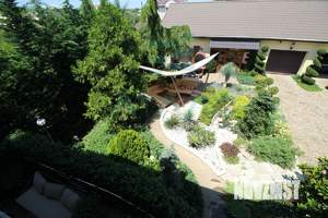 Дом 370м², 3-этажный, участок 8 сот.  