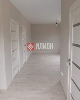 Дом 200м&sup2;, 2-этажный, участок 4 сот.  