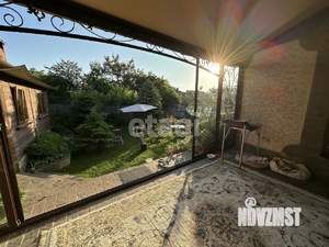 Дом 208м², 2-этажный, участок 6 сот.  