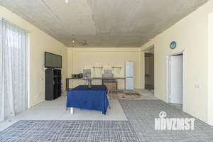 Дом 270м², 2-этажный, участок 10 сот.  
