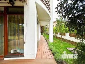Коттедж 400м², 4-этажный, участок 7 сот.  