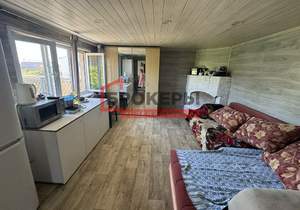 Дом 60м², 2-этажный, участок 8 сот.  