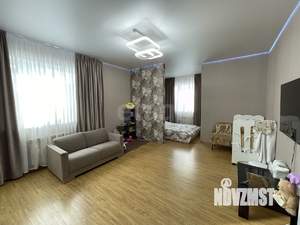 Дом 250м², 3-этажный, участок 4 сот.  