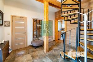 Дом 180м&sup2;, 2-этажный, участок 6 сот.  